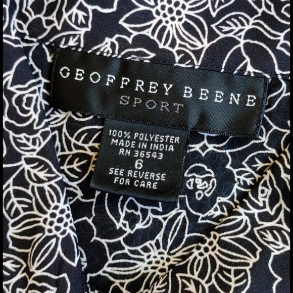 Geoffrey Beene Sport Floral Sleeveless Top - Picture 2 of 5